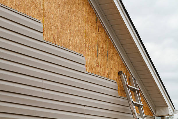 Professional Wood Siding technician working in Avon, IN
